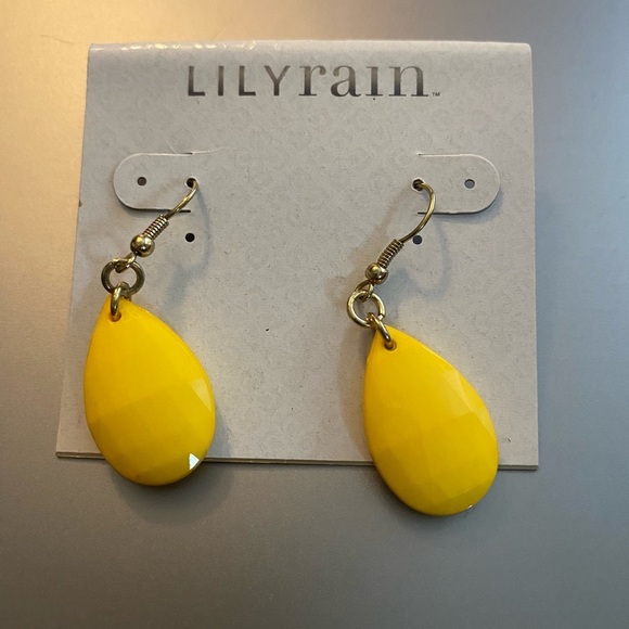 lily rain Jewelry - Yellow earrings